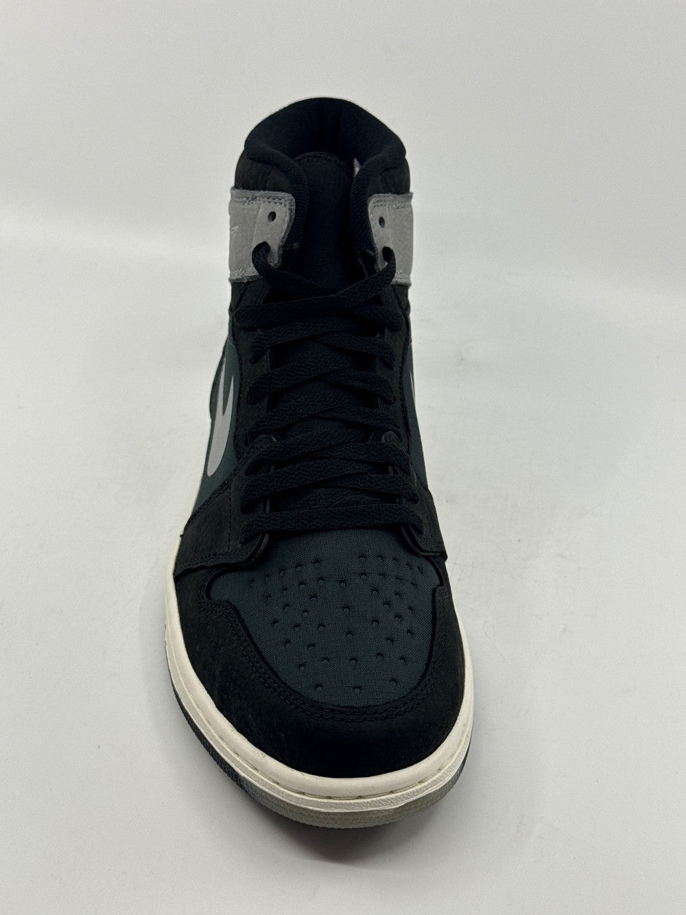 AJ 1 X GORE-TEX - BLACK PARTICLE GREY|40933