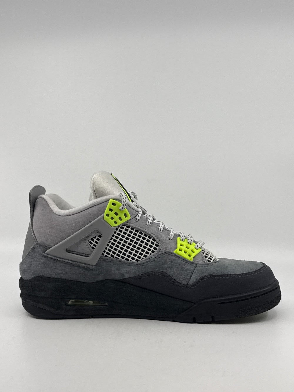 *USED* AJ 4 SE - 95 NEON|40967