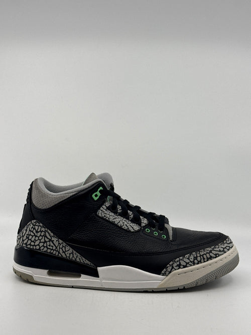 *USED/NO BOX* AJ 3 - GREEN GLOW|41042