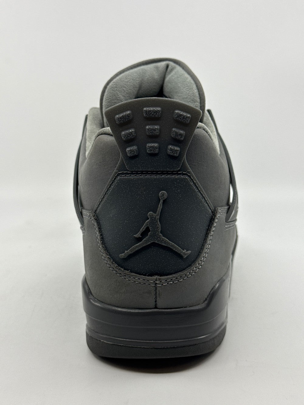 *USED* AJ 4 SE - PARIS OLYMPICS WET CEMENT|41055