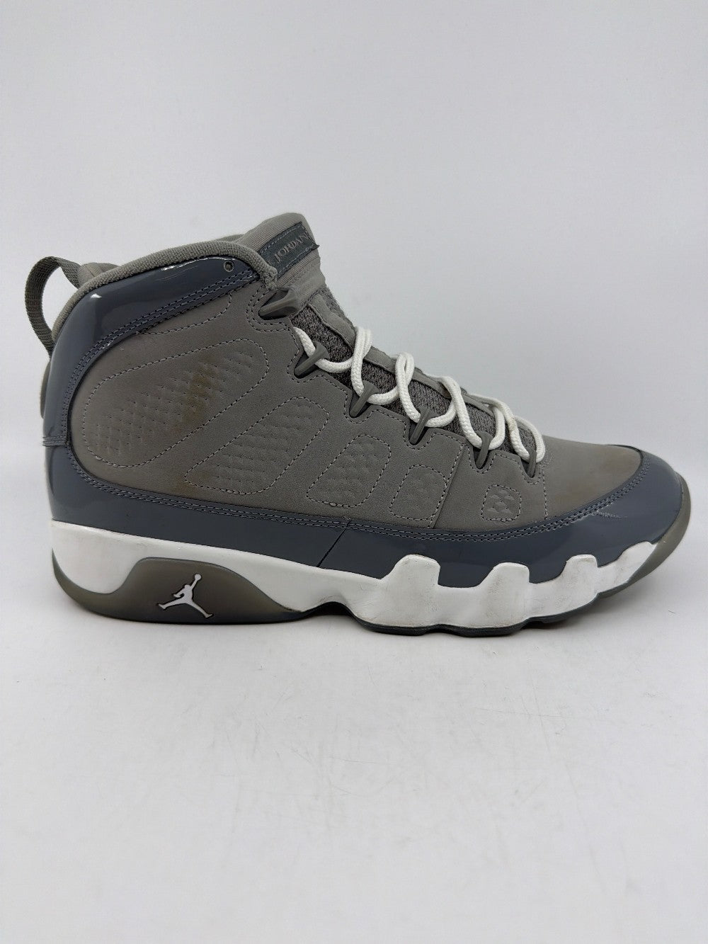 *USED* AJ 9 - COOL GREY (2025)|41179