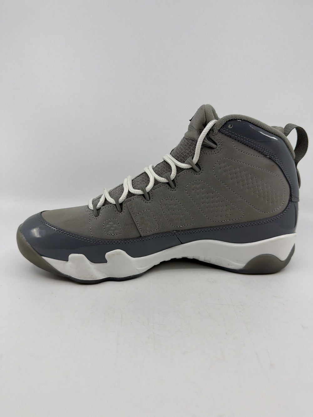 *USED* AJ 9 - COOL GREY (2025)|41181