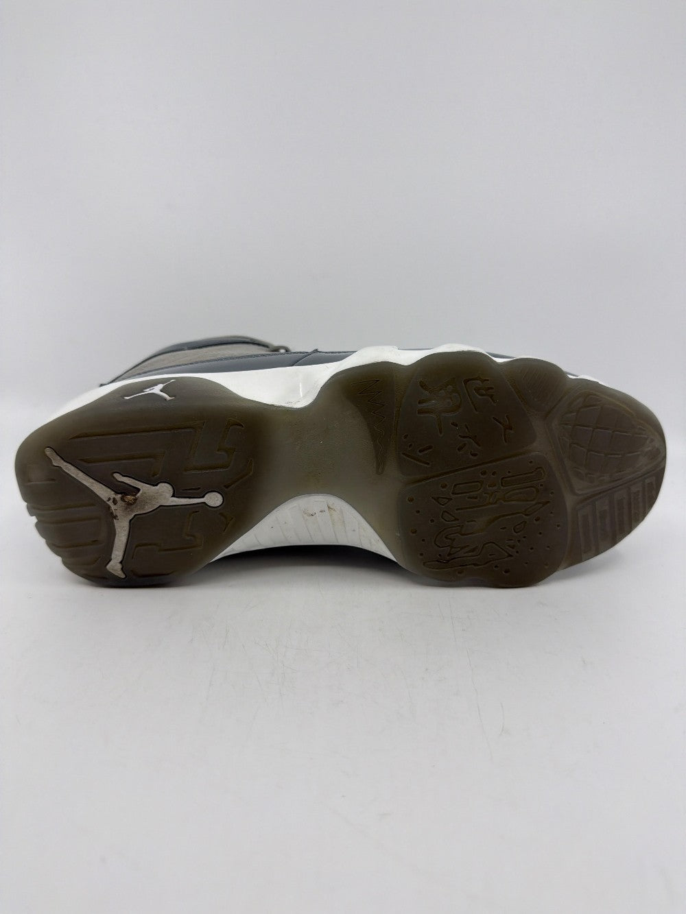 *USED* AJ 9 - COOL GREY (2025)|41183