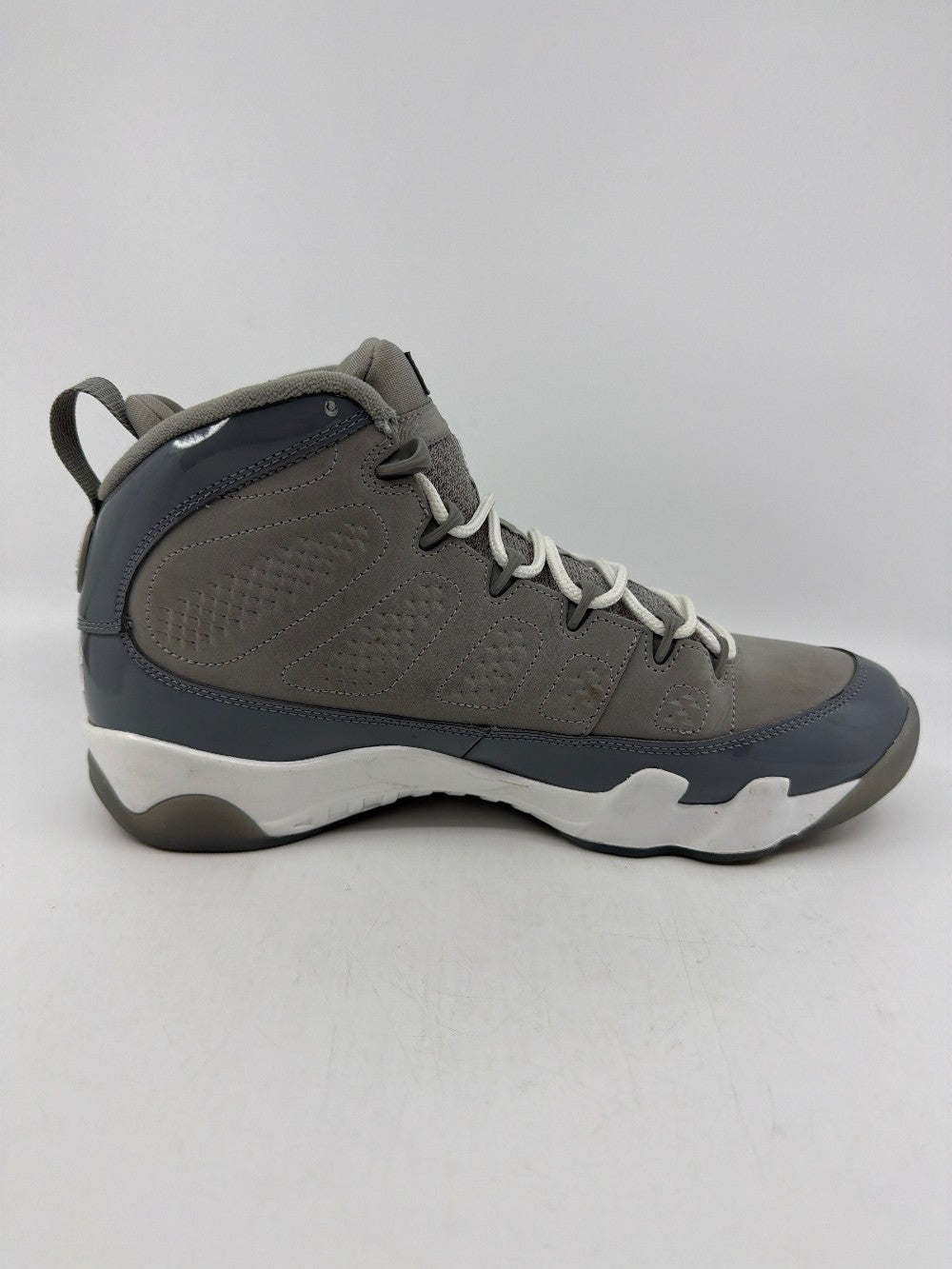 *USED* AJ 9 - COOL GREY (2025)|41186