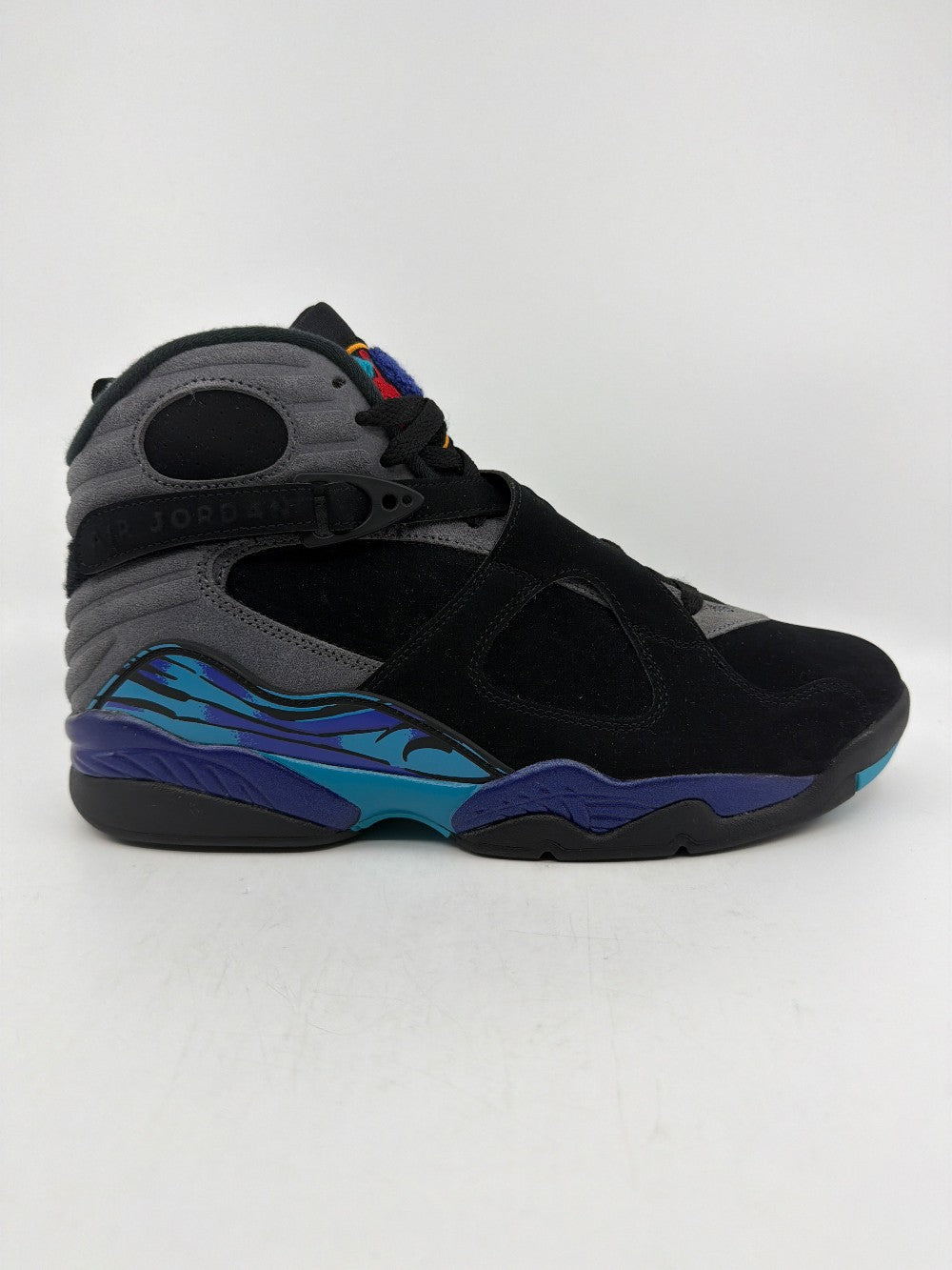 AJ 8 - AQUA (2025)|41229