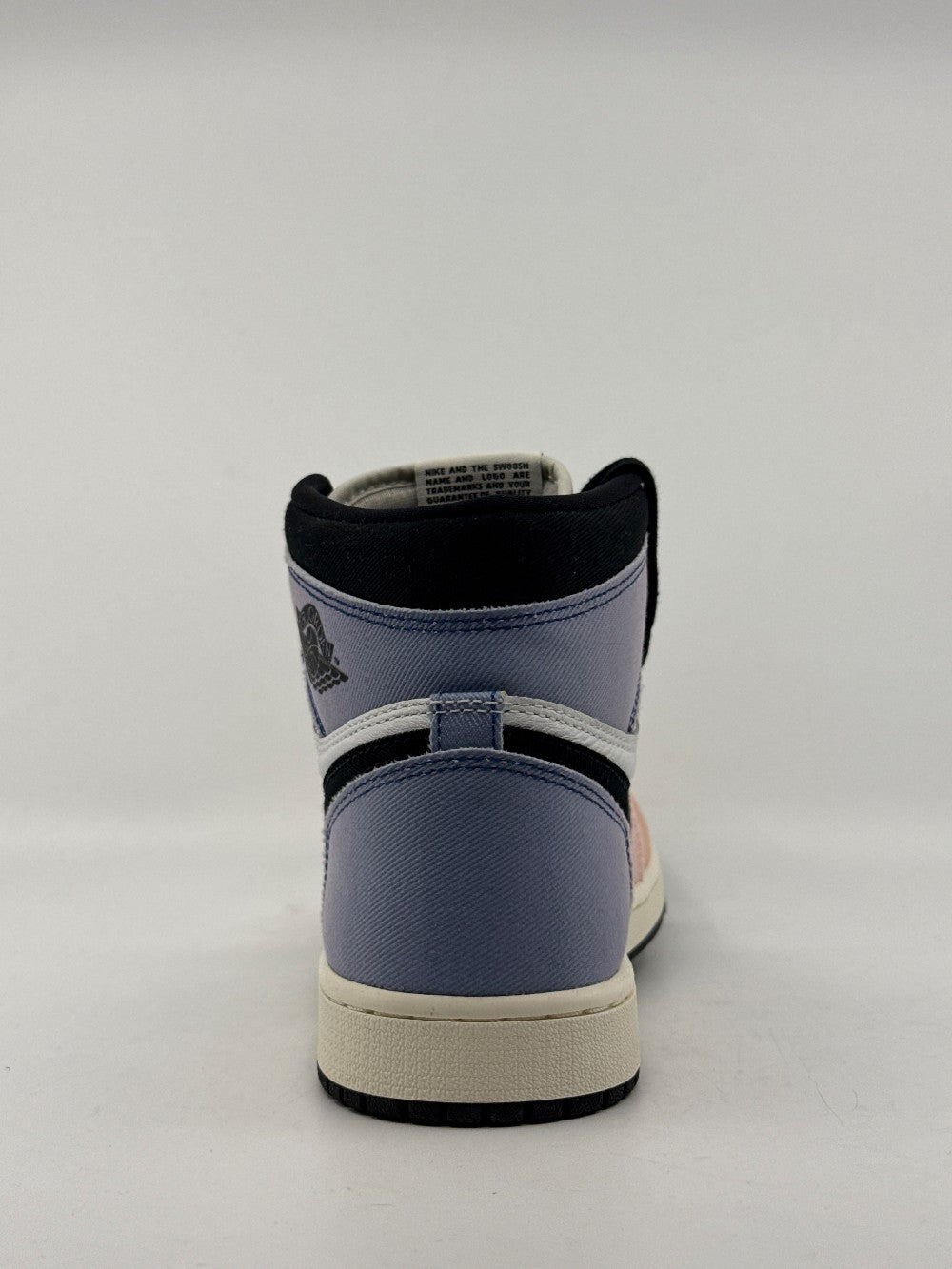 *USED* AJ 1 - SKYLINE|41552