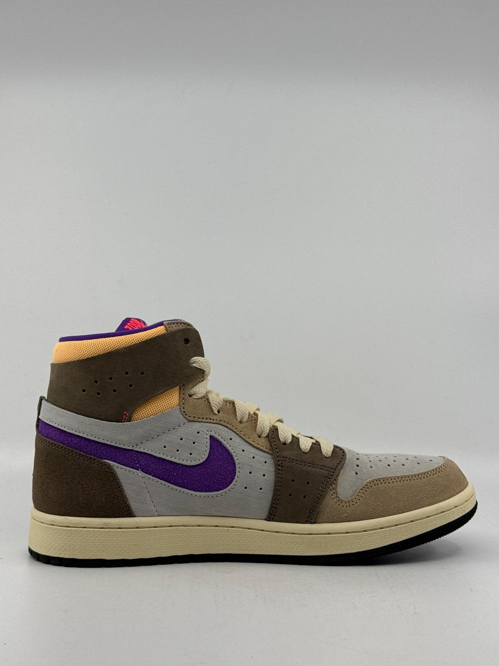 *USED* AJ 1 X ZOOM AIR CMFT 2 - PALOMINO WILD BERRY|41565