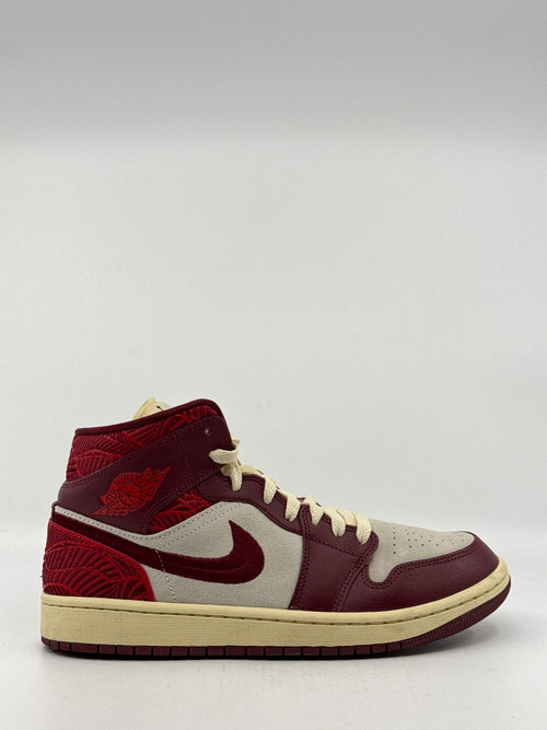 *USED* AJ 1 MID (W) - TIKI LEAF TEAM RED|41569