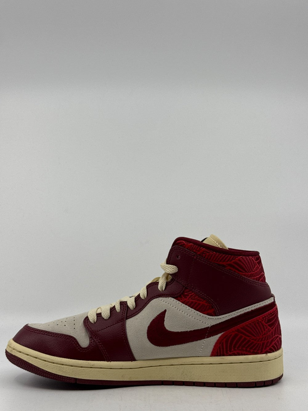 *USED* AJ 1 MID (W) - TIKI LEAF TEAM RED|41571