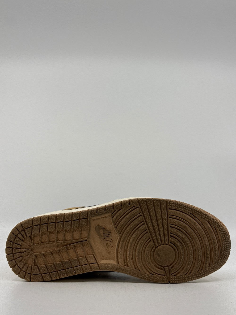 *USED* AJ 1 - HEIRLOOM|41586