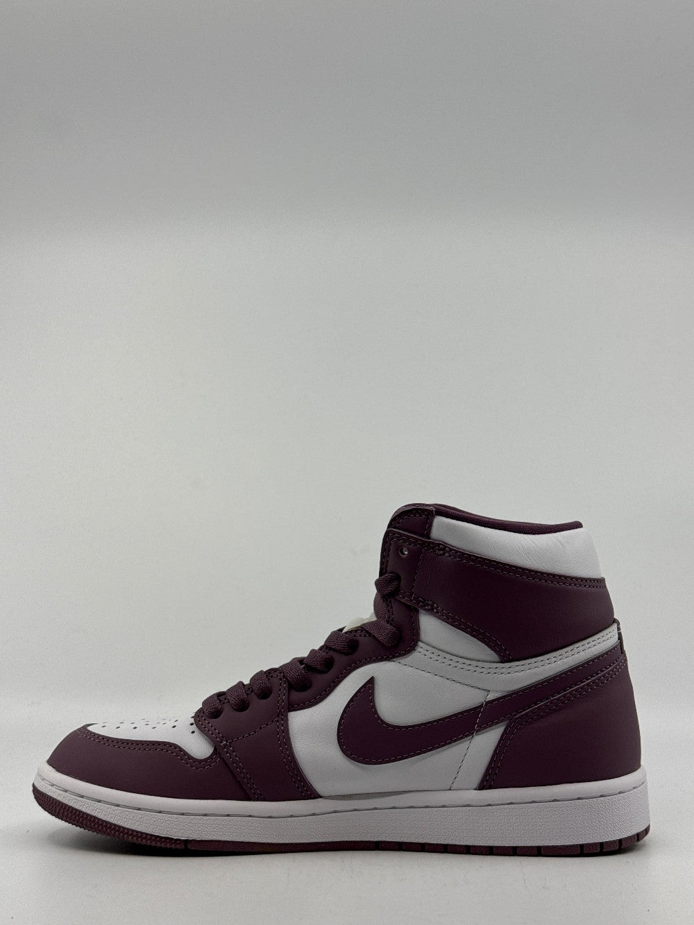 *USED* AJ 1 - MAUVE|41594