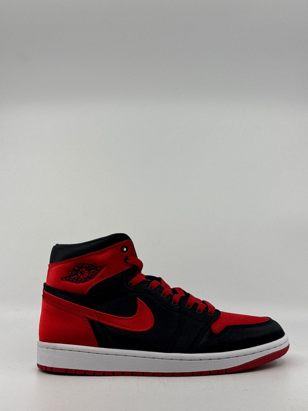 *USED* AJ 1 (W) - SATIN BRED|41606