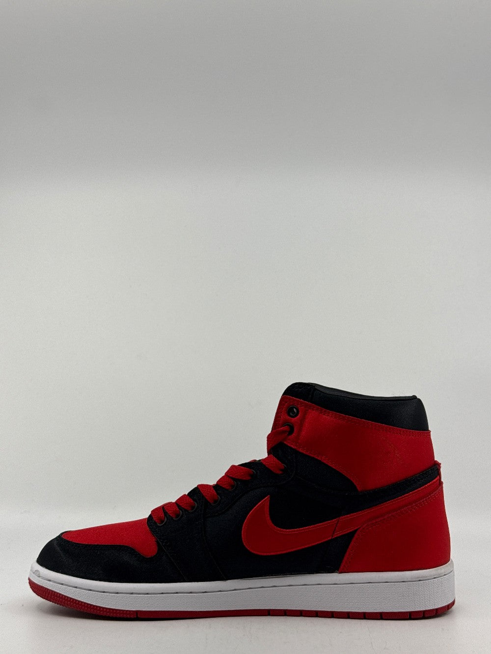 *USED* AJ 1 (W) - SATIN BRED|41608