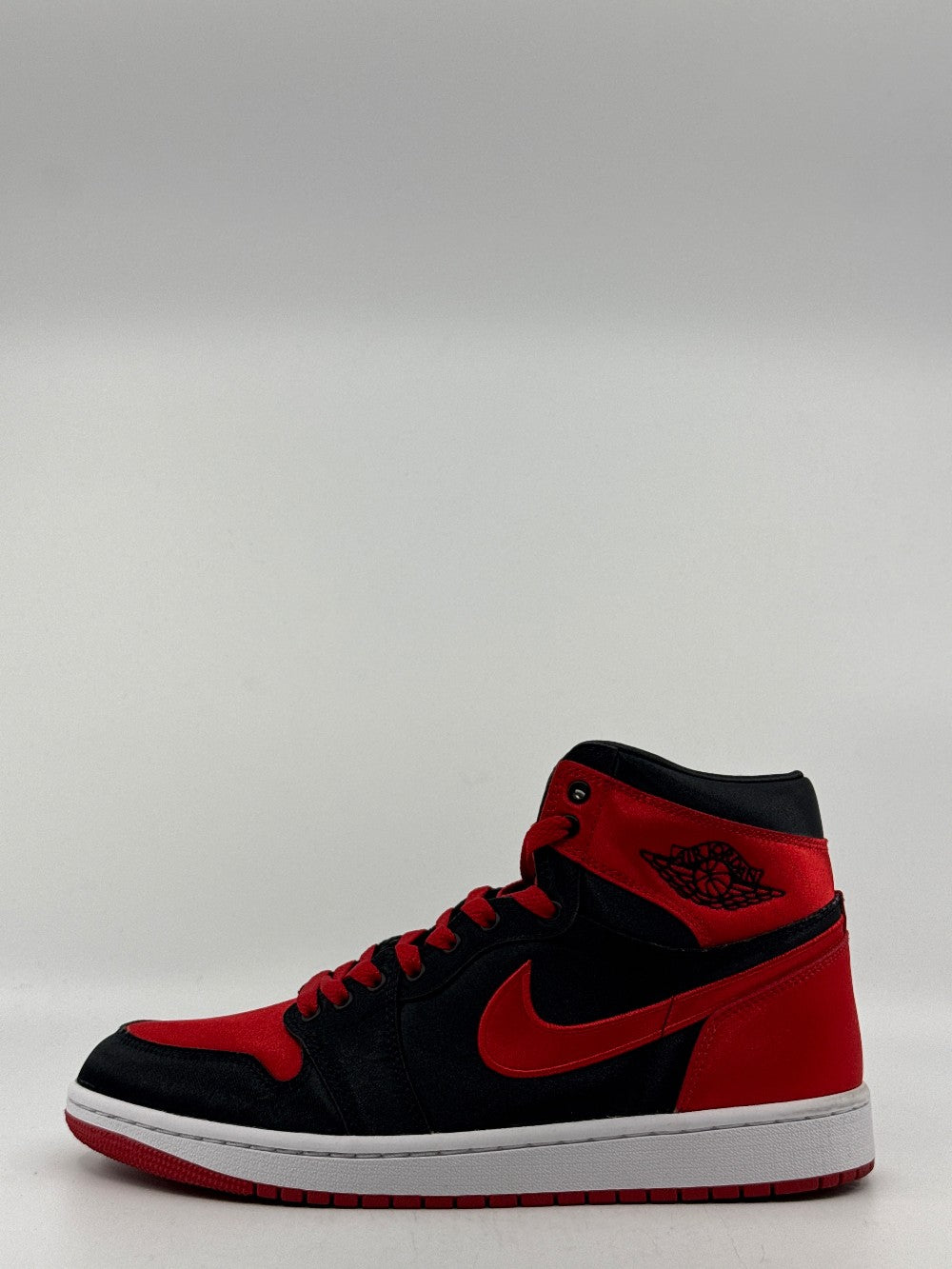*USED* AJ 1 (W) - SATIN BRED|41612