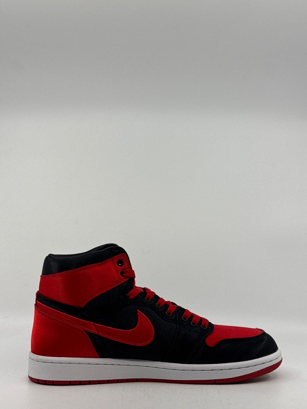 *USED* AJ 1 (W) - SATIN BRED|41614