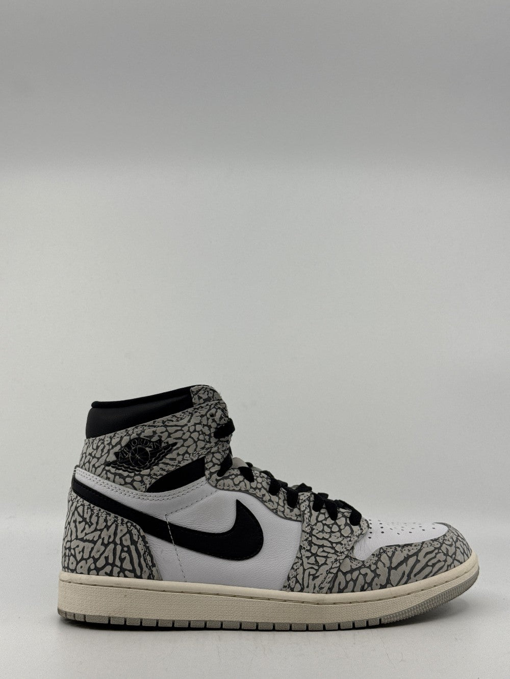 *USED* AJ 1 - WHITE CEMENT|41618