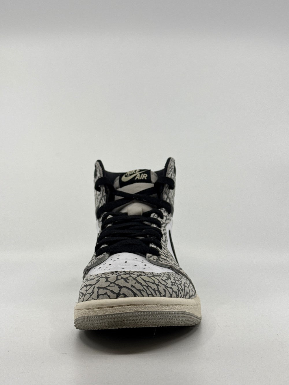 *USED* AJ 1 - WHITE CEMENT|41627