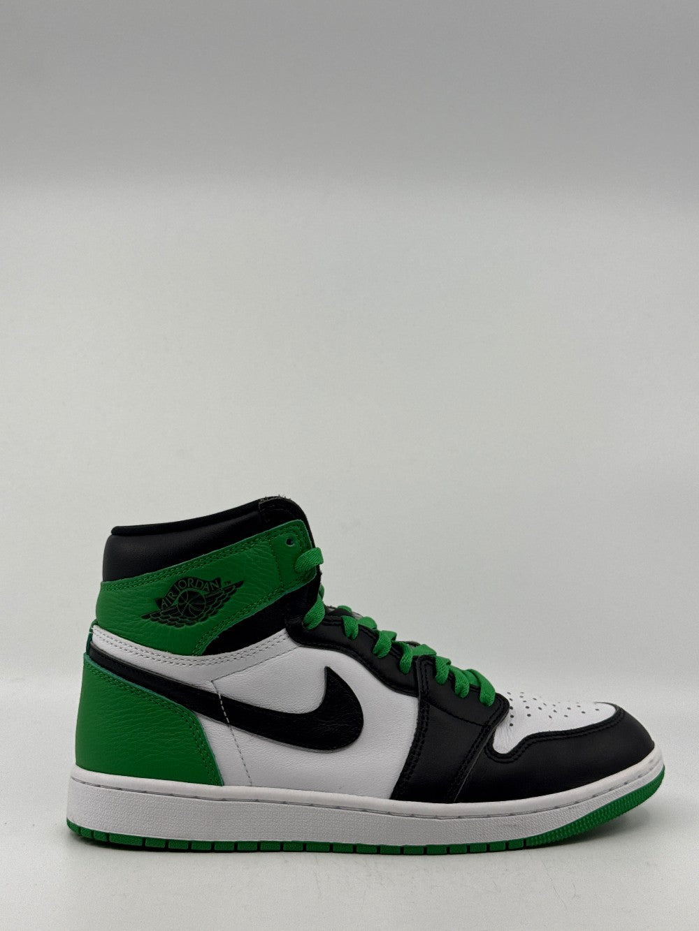 *USED* AJ 1 - LUCKY GREEN|41666