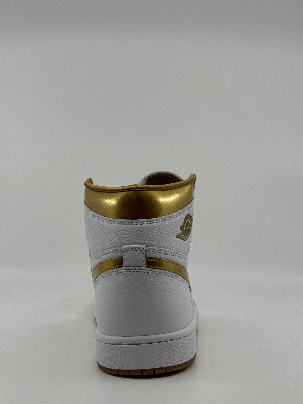 AJ 1 (W) - METALLIC GOLD|41679