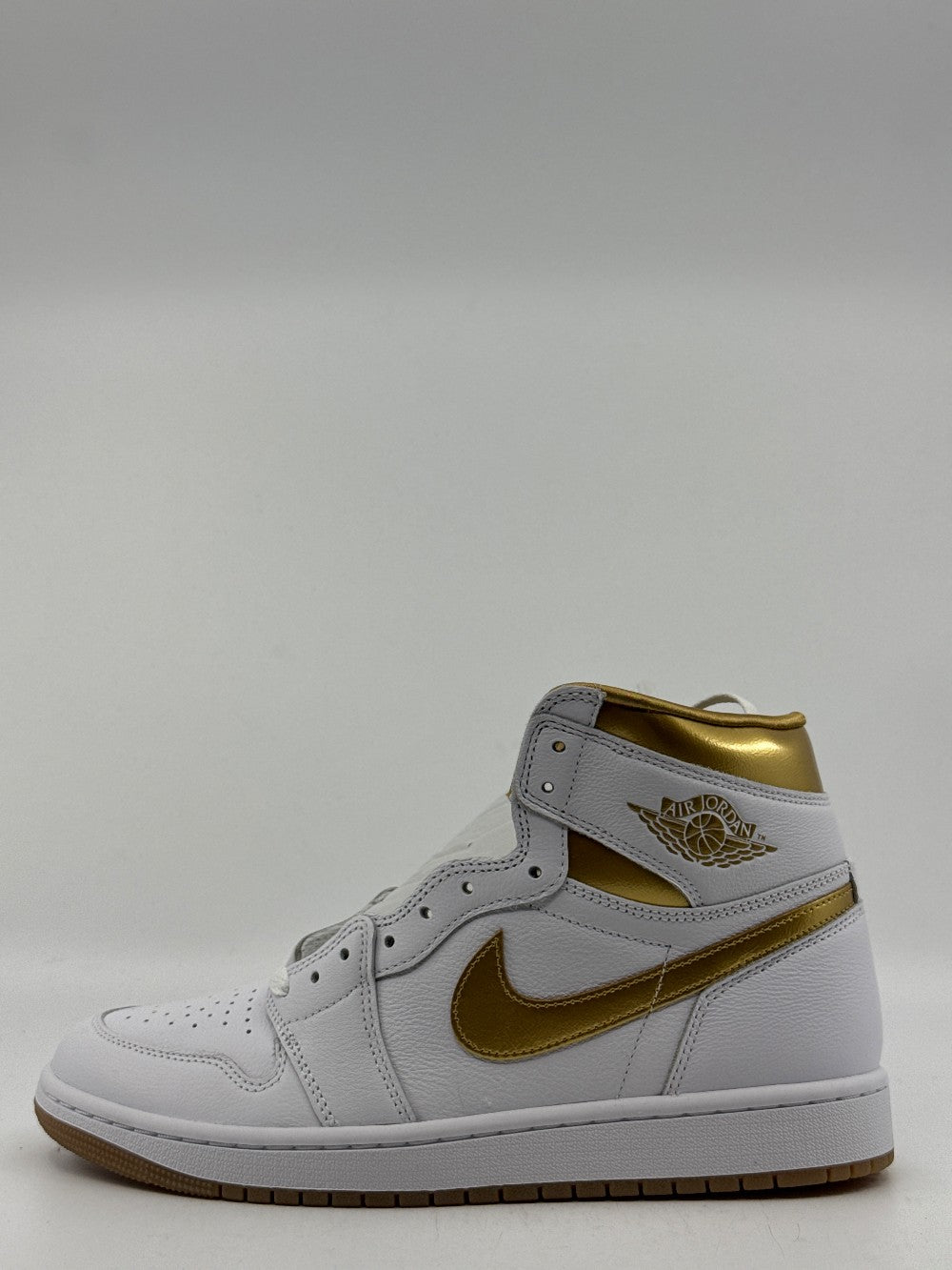 AJ 1 (W) - METALLIC GOLD|41684