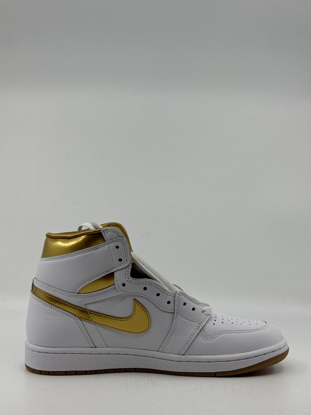 AJ 1 (W) - METALLIC GOLD|41689