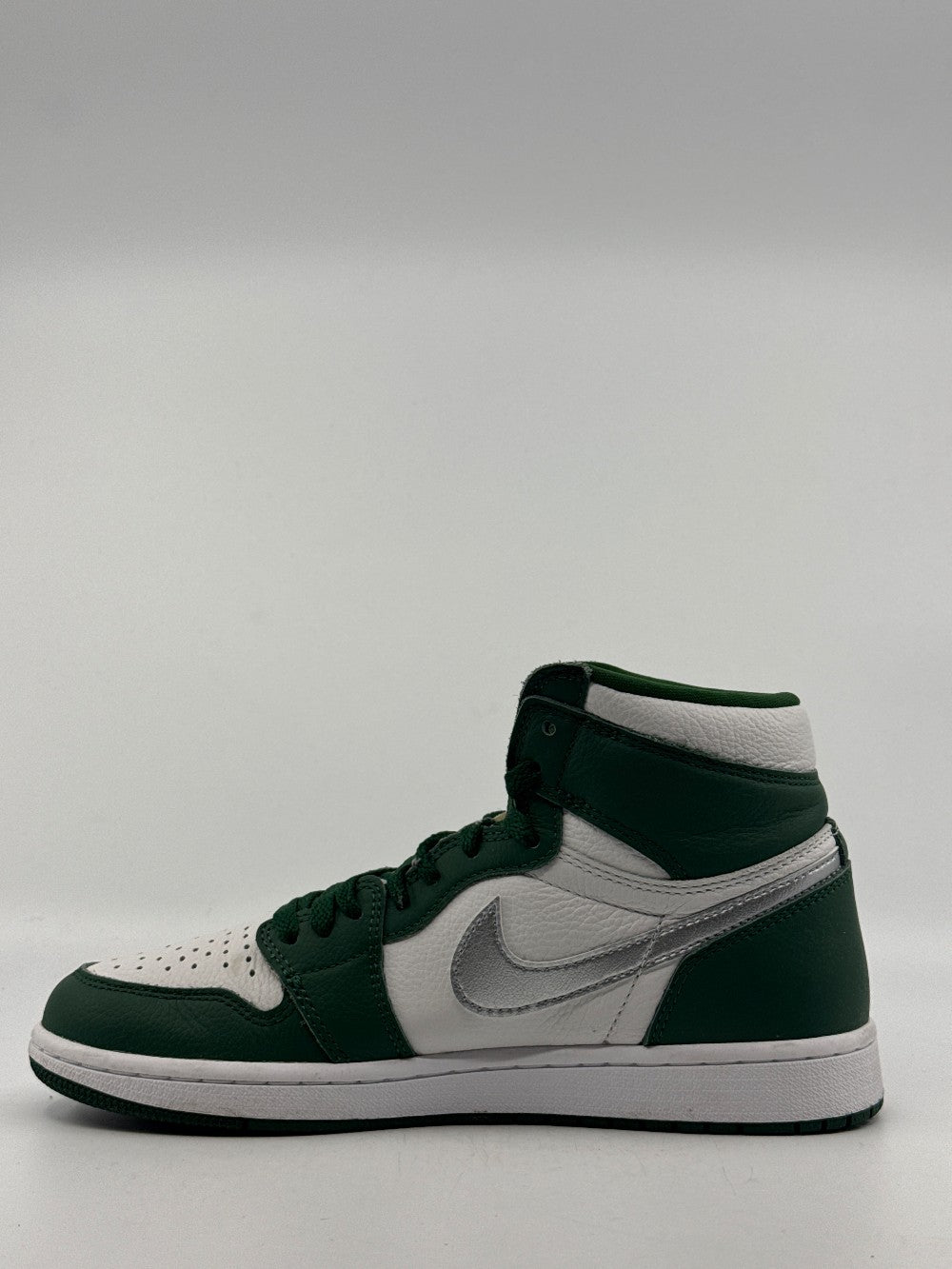 *USED* AJ 1 - GORGE GREEN|41728