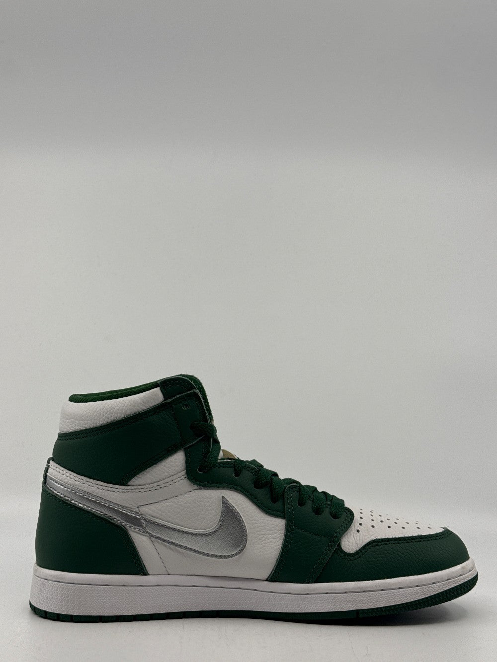 *USED* AJ 1 - GORGE GREEN|41734