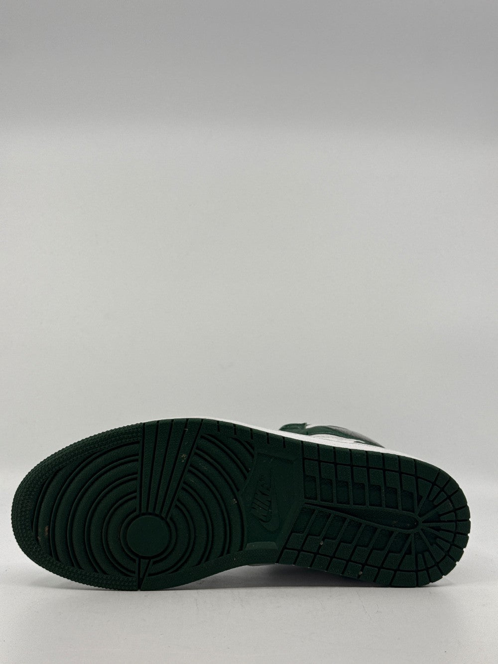 *USED* AJ 1 - GORGE GREEN|41737