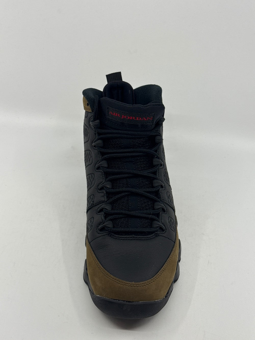 *USED* AJ 9 - OLIVE (2024)|41811