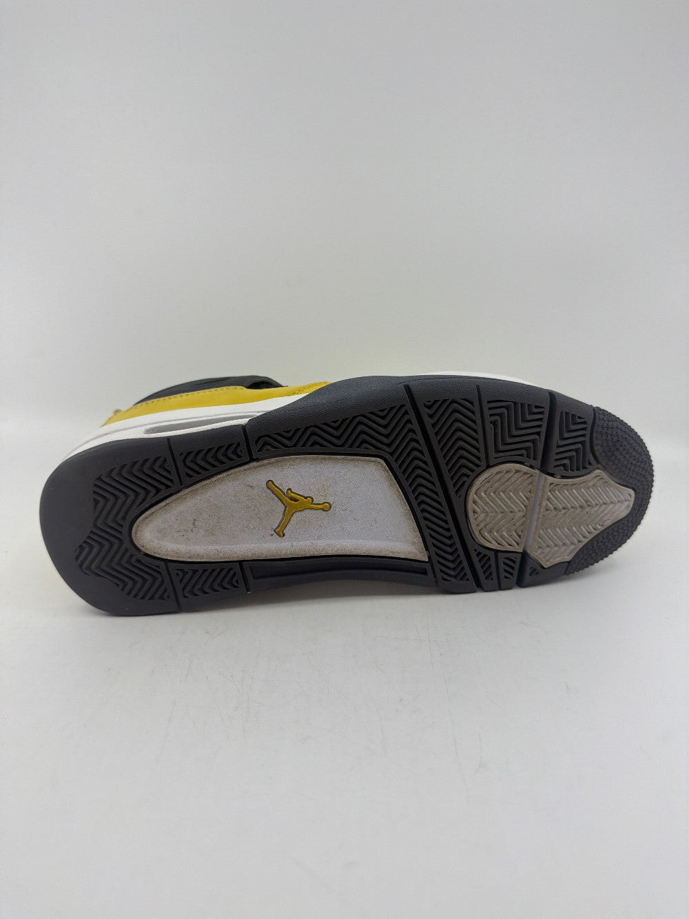 *USED* AJ 4 - LIGHTNING (2021)|41817