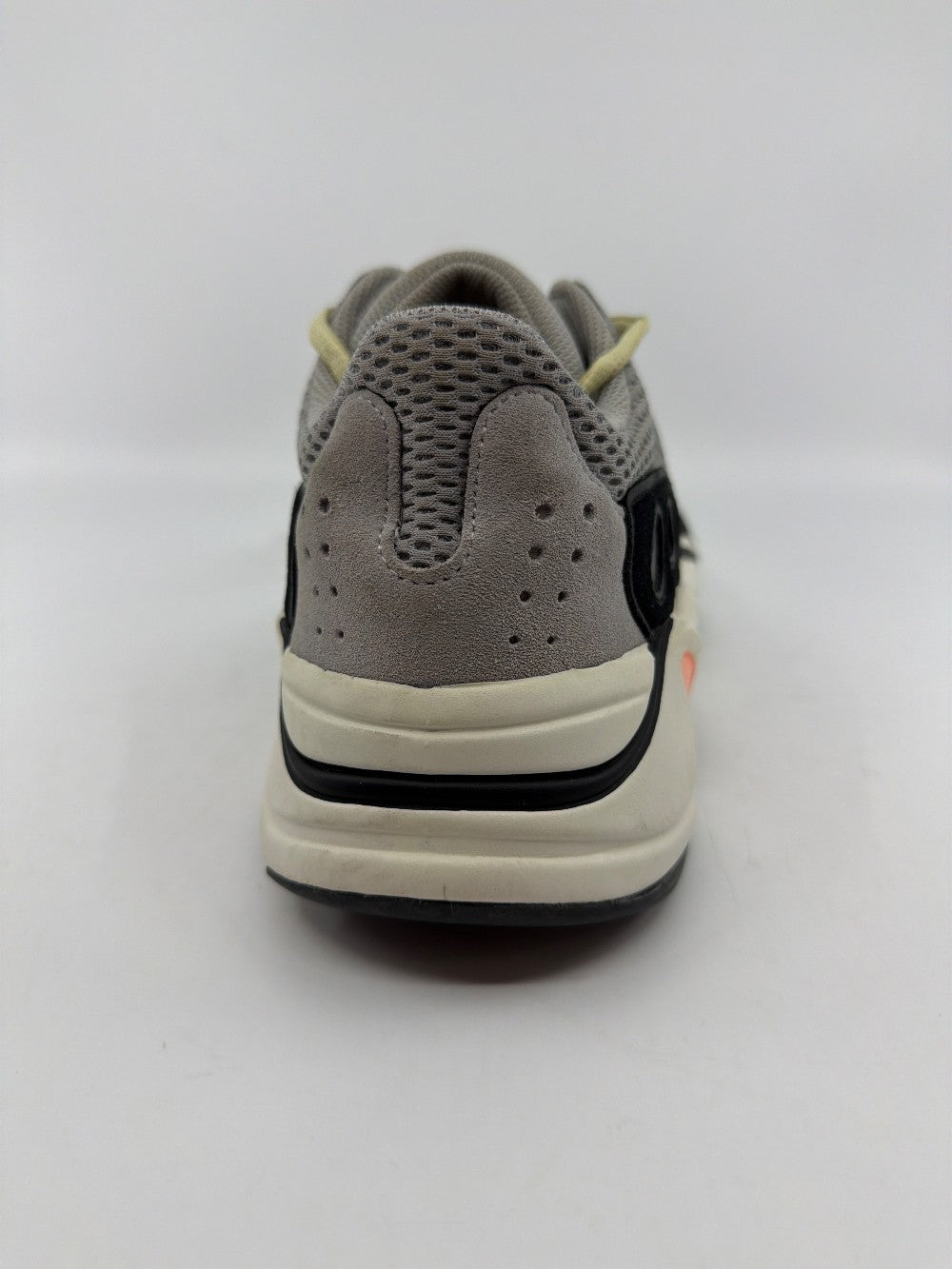 *USED* ADIDAS YEEZY 700 - WAVE RUNNER|41906