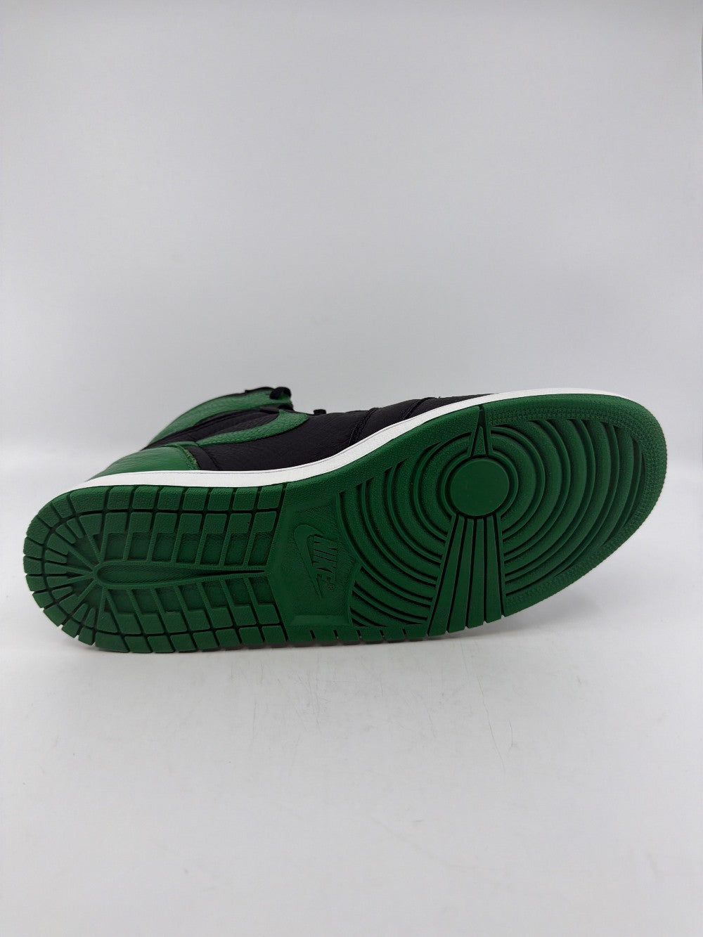 *USED* AJ 1 - PINE GREEN BLACK|41932