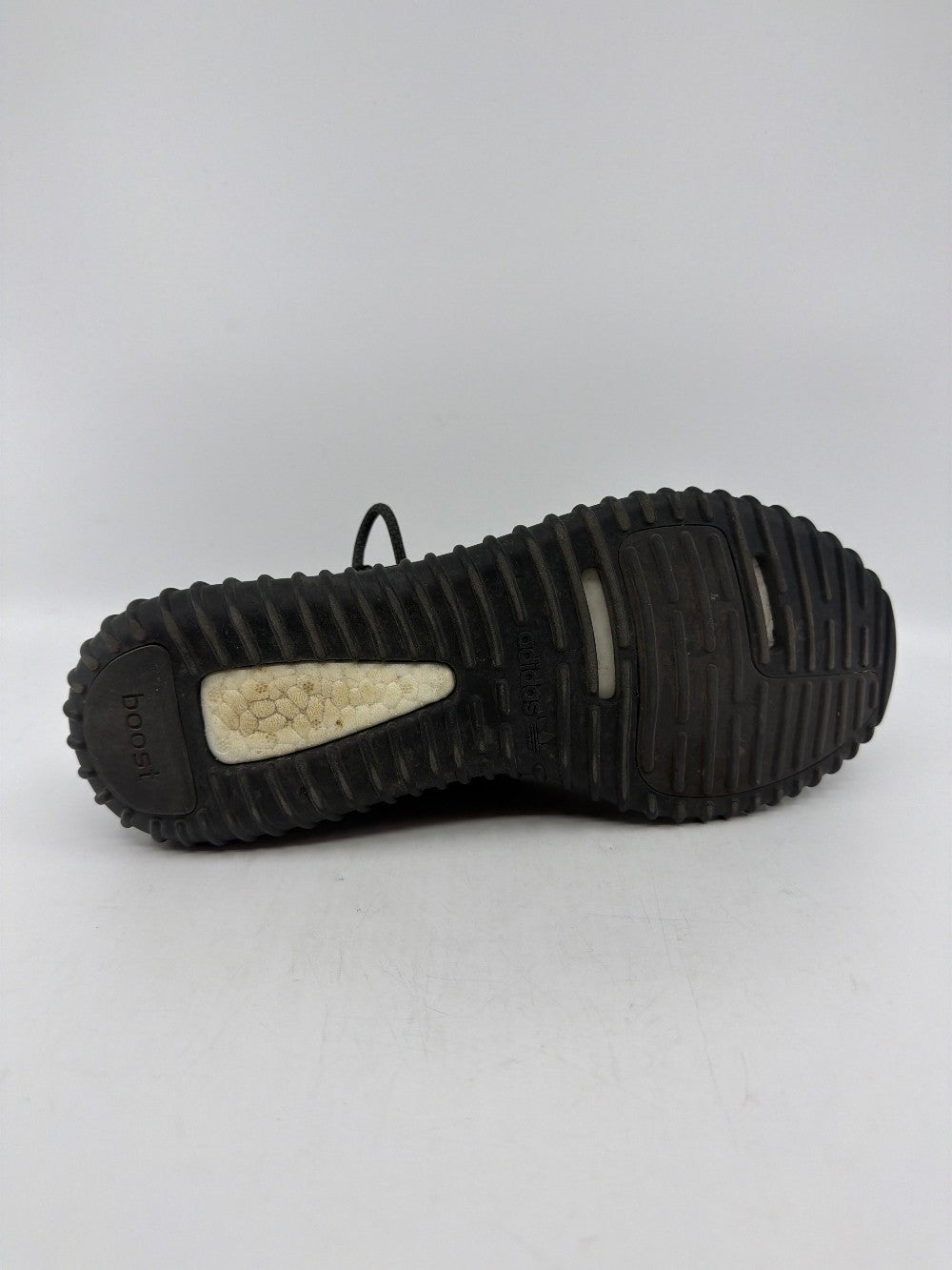 *USED* ADIDAS YEEZY BOOST 350 - PIRATE BLACK (2023)|41947