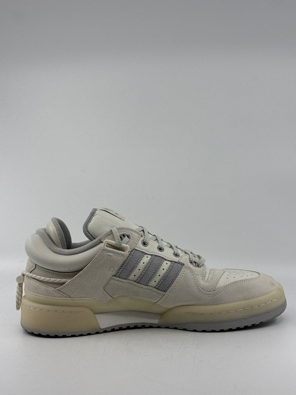 *USED* ADIDAS FORUM BUCKLE LOW X BAD BUNNY - LAST FORUM|41961