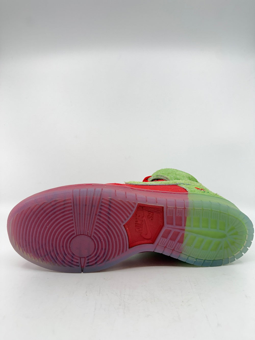NIKE SB DUNK HIGH - STRAWBERRY COUGH|42072