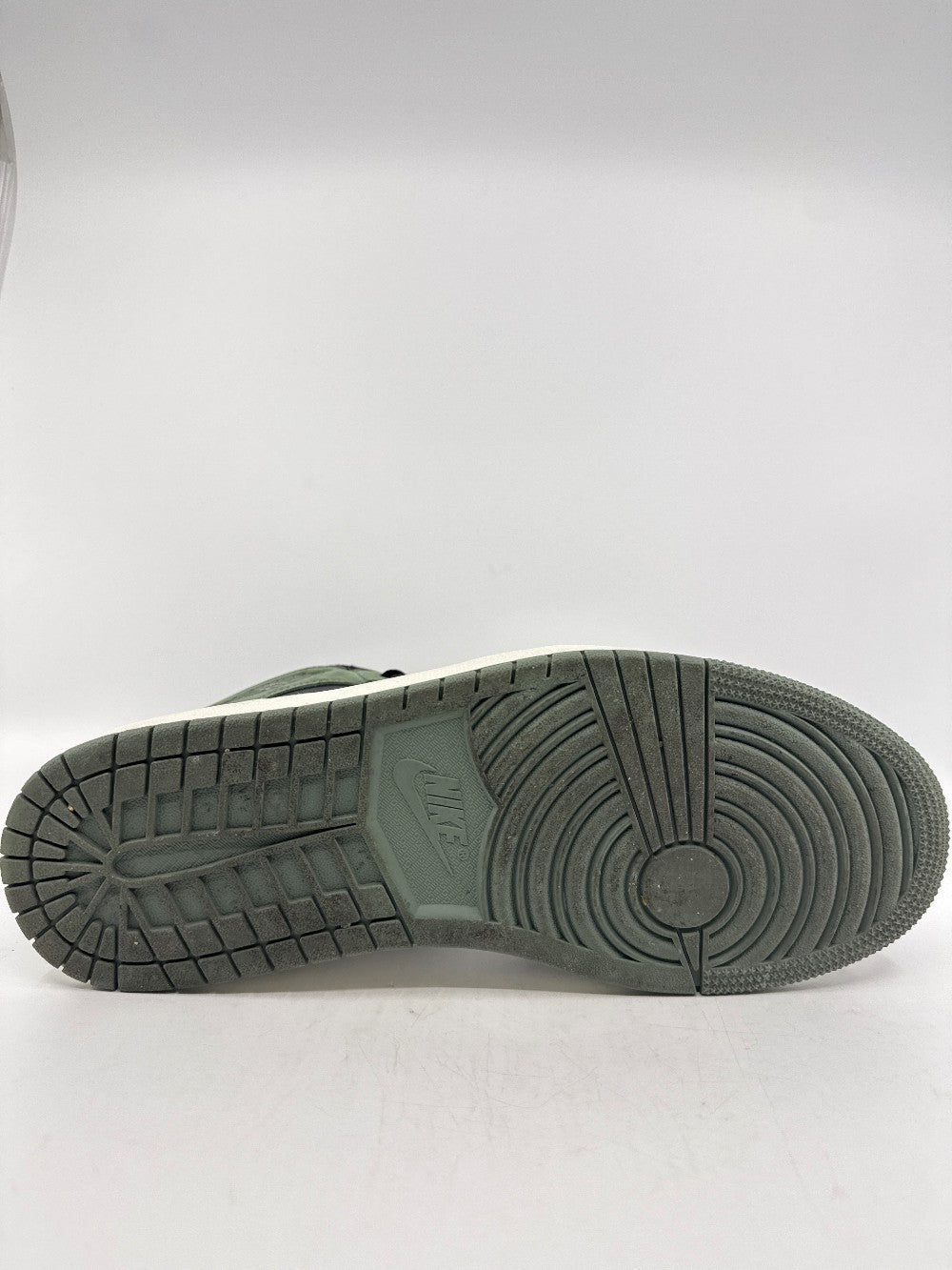 *USED/REP BOX* AJ 1 - CLAY GREEN|42103