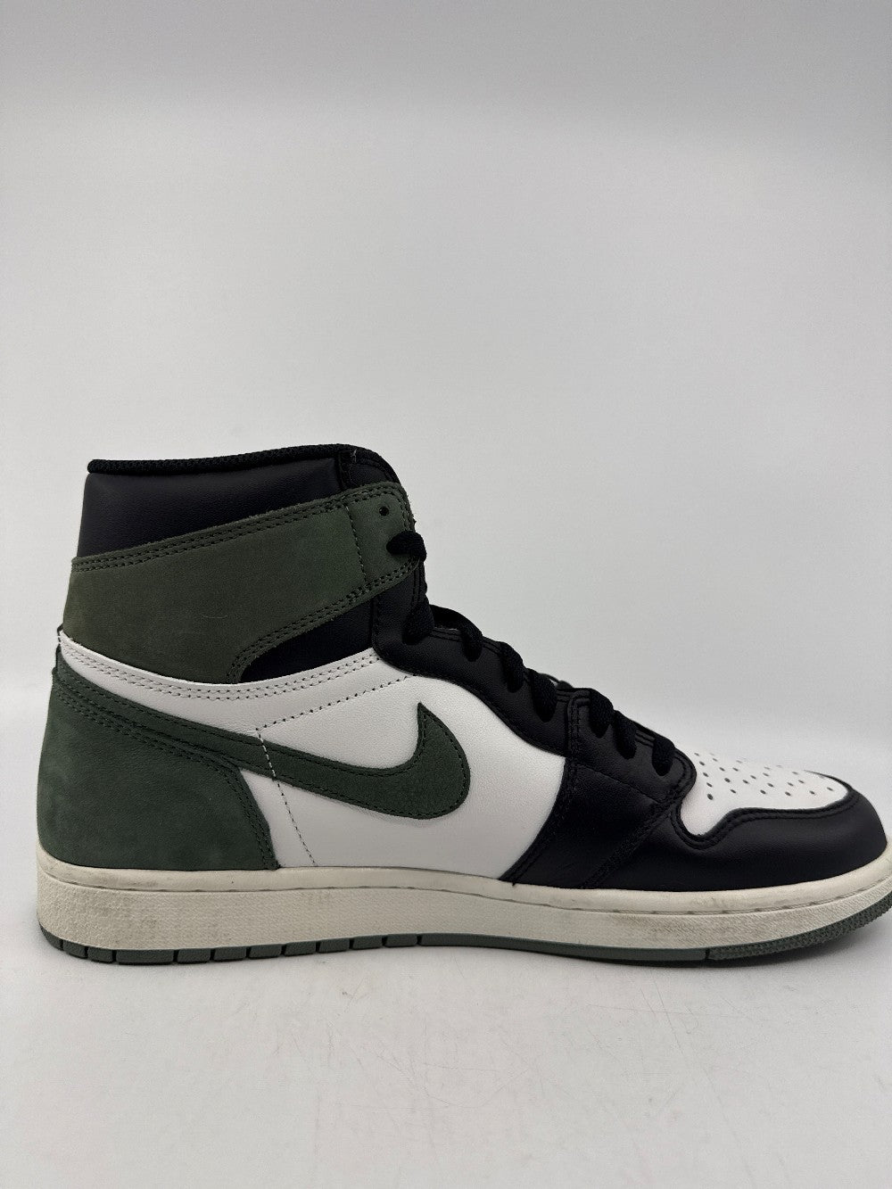 *USED/REP BOX* AJ 1 - CLAY GREEN|42107