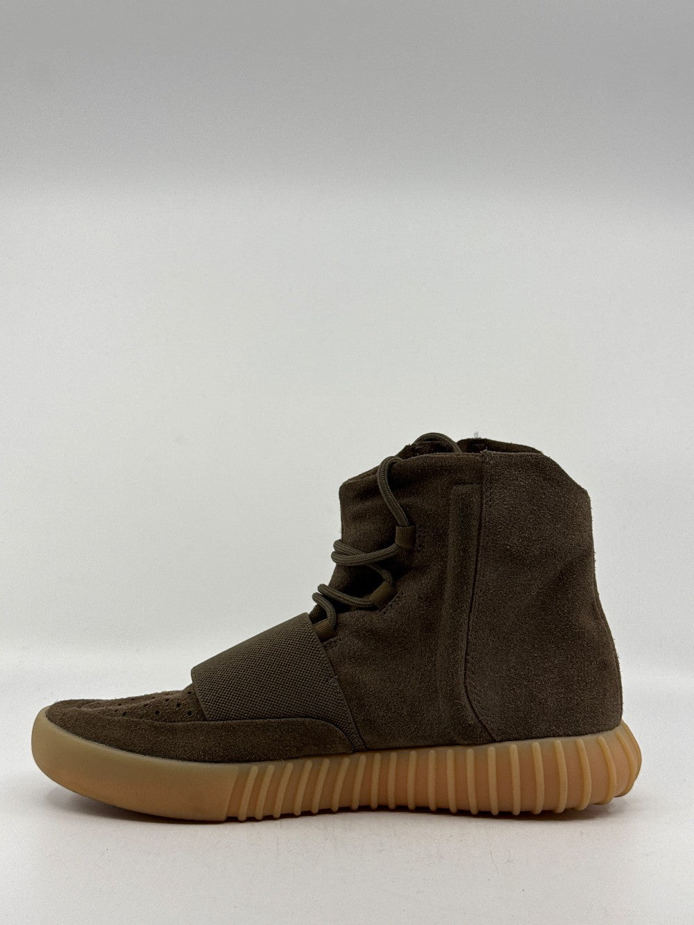 *USED/NO BOX* YEEZY 750 BOOST - CHOCOLATE|42320