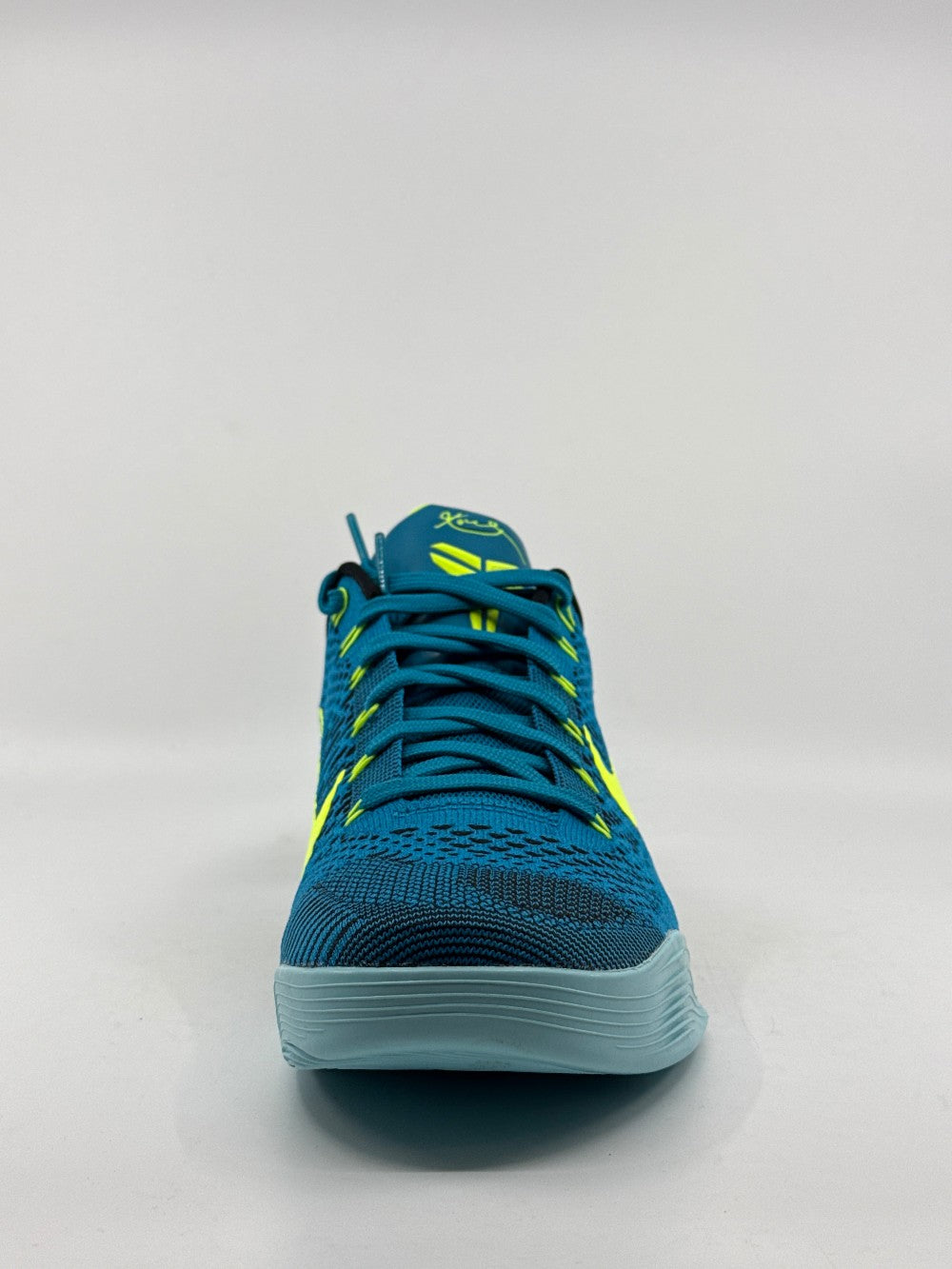 NIKE KOBE 9 ELITE LOW PROTRO - PERSPECTIVE|42352
