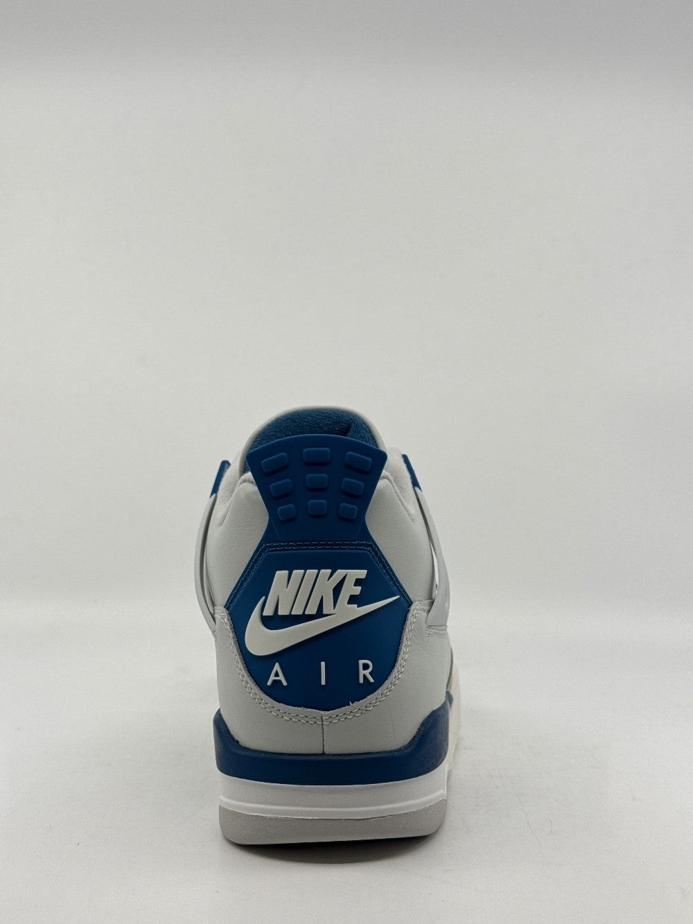 AJ 4 - MILITARY BLUE (2024)|42394