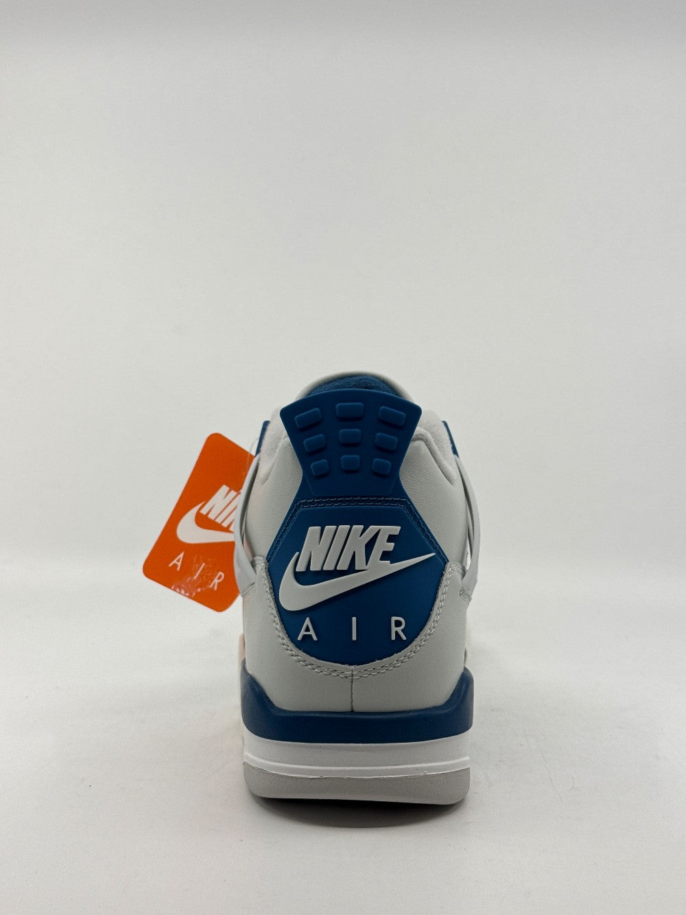 AJ 4 - MILITARY BLUE (2024)|42400