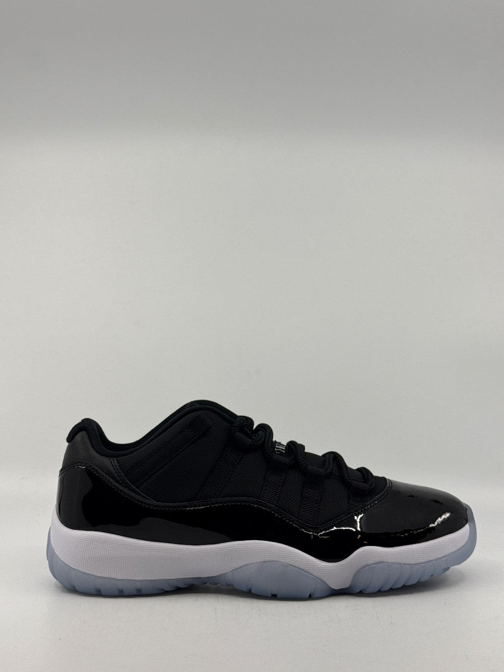 AJ 11 LOW - SPACE JAM|42441