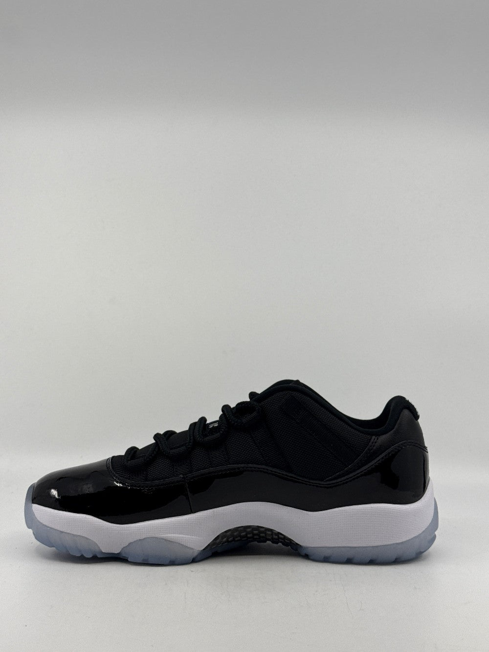 AJ 11 LOW - SPACE JAM|42443