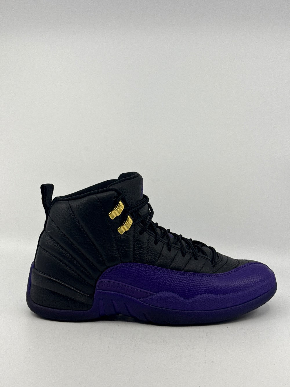 *USED* AJ 12 - FIELD PURPLE|42577