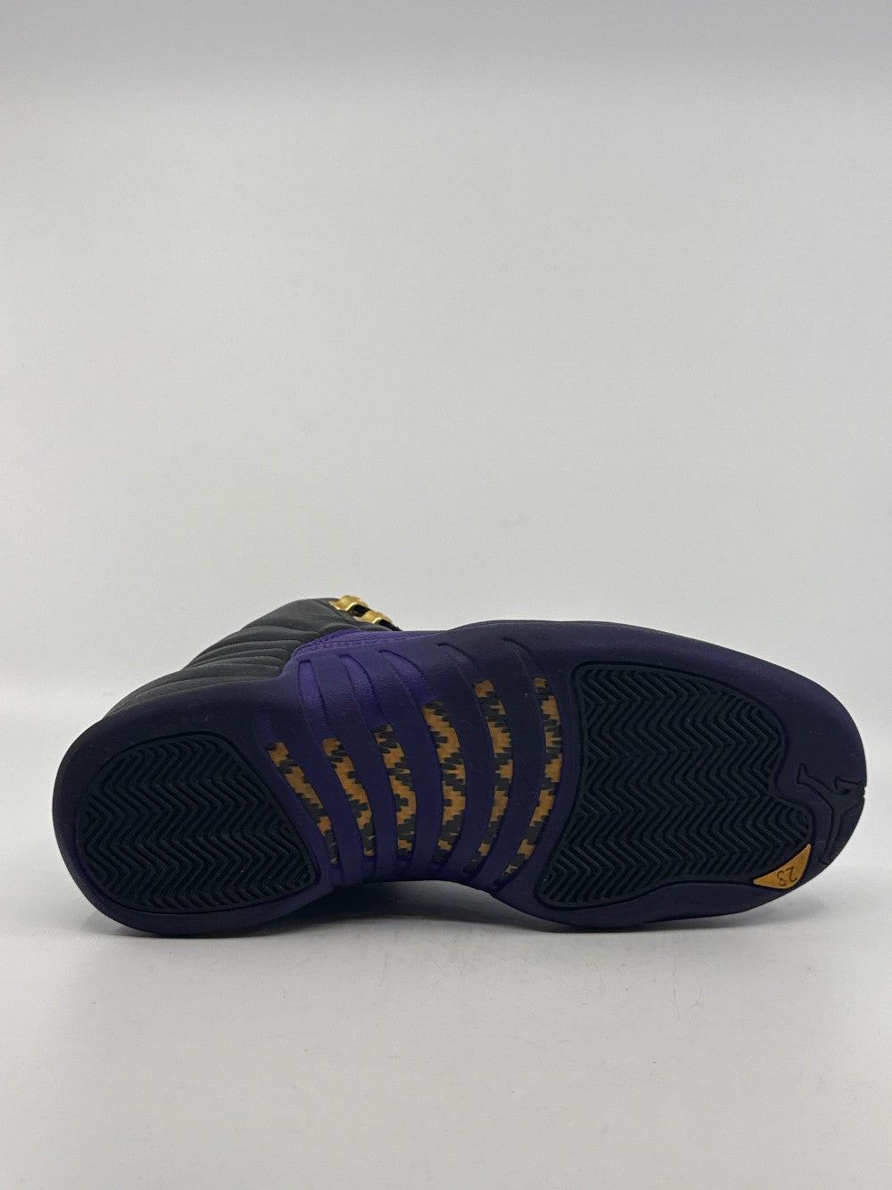 *USED* AJ 12 - FIELD PURPLE|42582