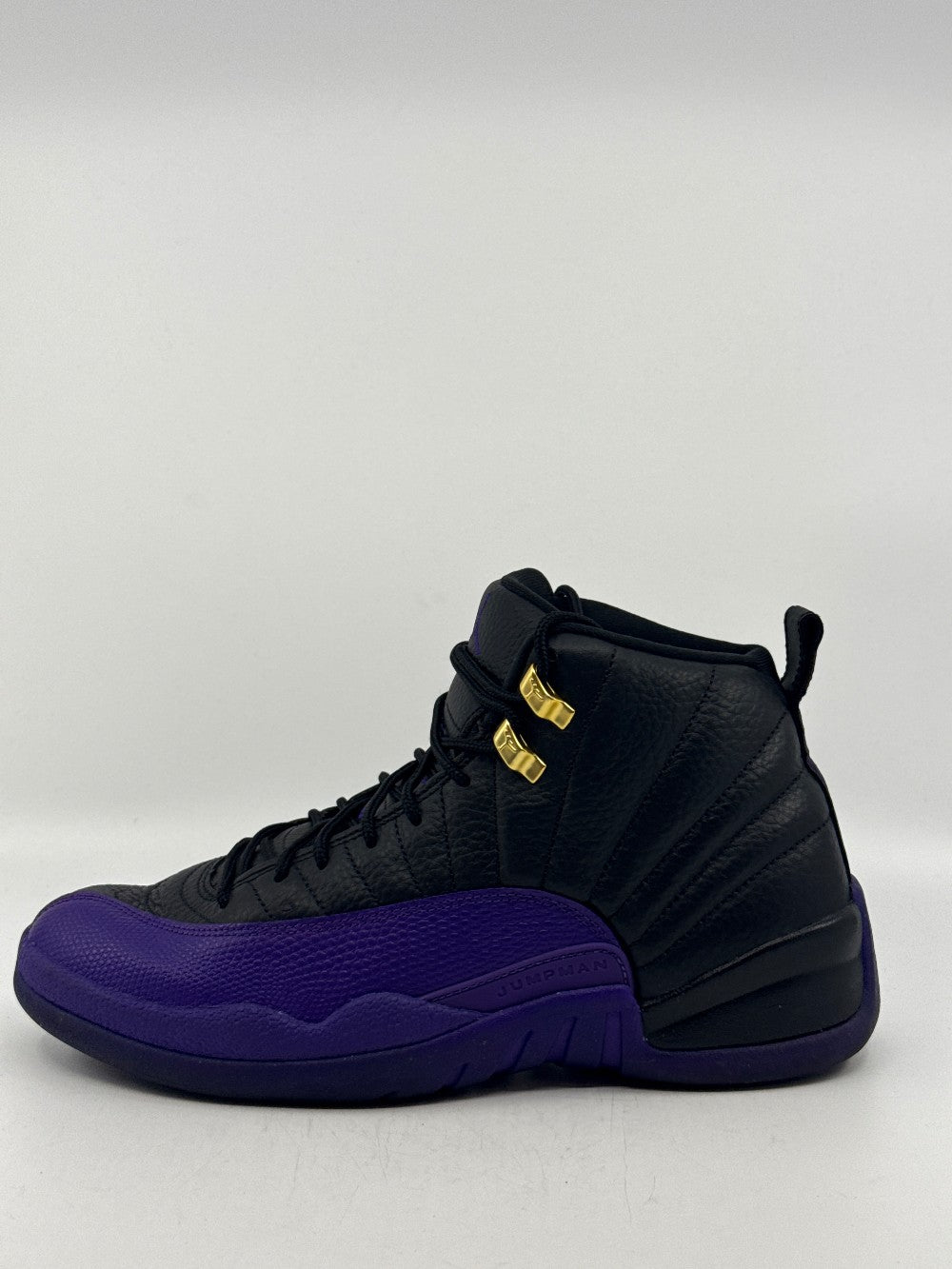 *USED* AJ 12 - FIELD PURPLE|42583
