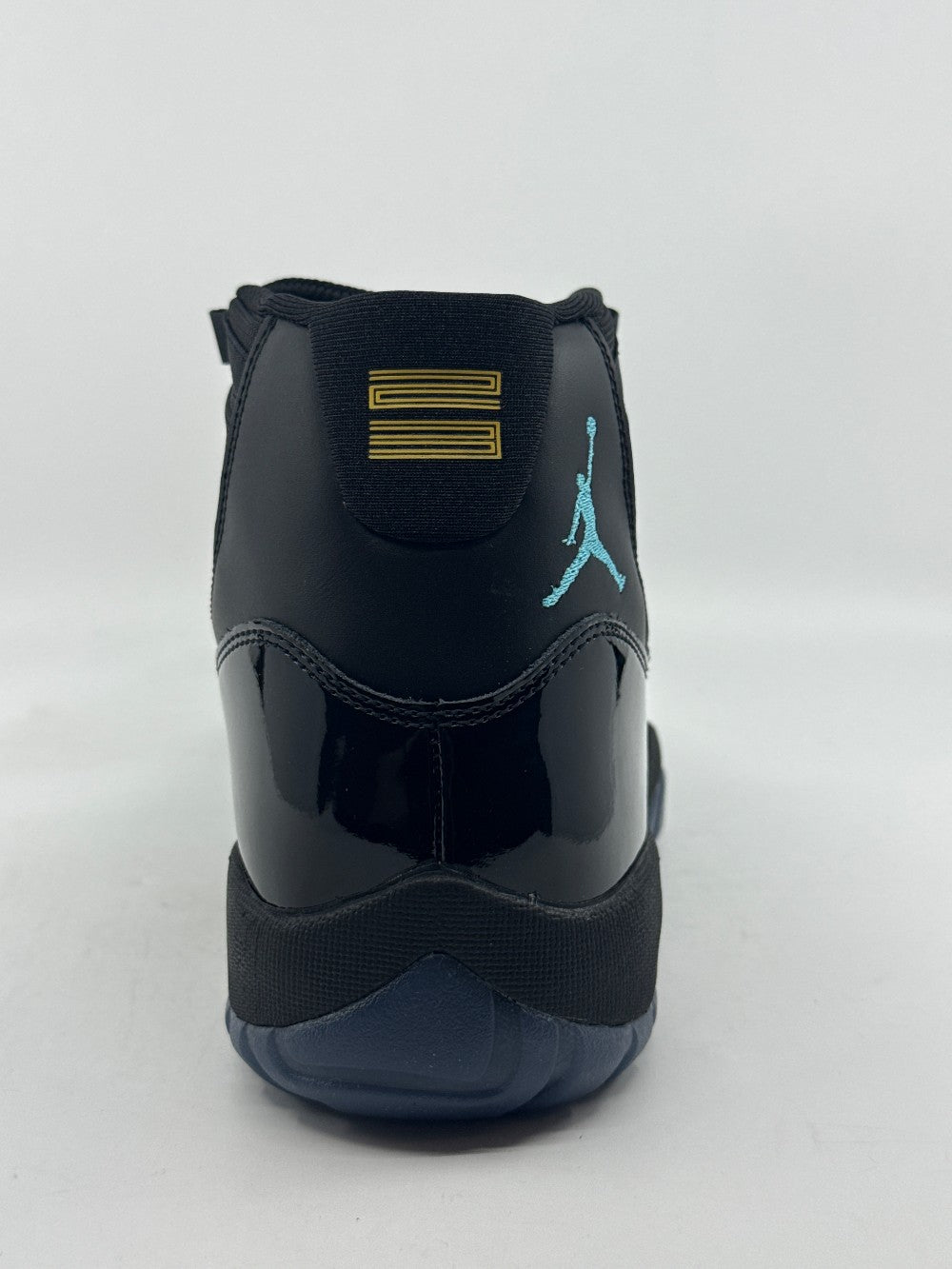 AJ 11 - GAMMA BLUE (2025)|42590