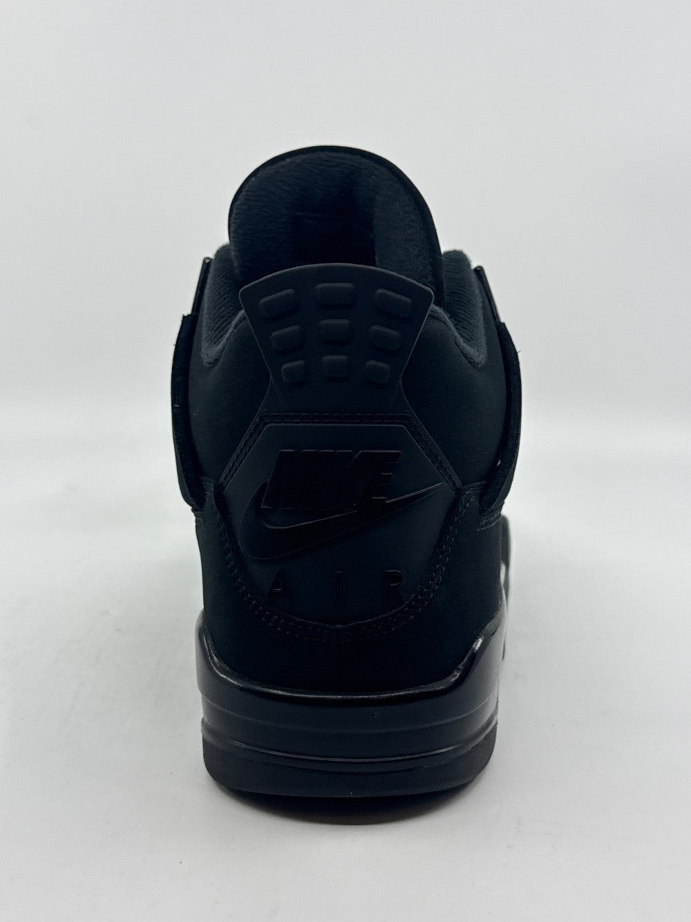 *USED* AJ 4 - BLACK CAT (2025)|42602