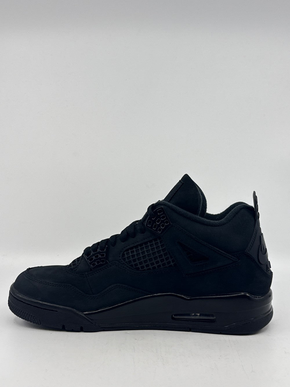 *USED* AJ 4 - BLACK CAT (2025)|42664