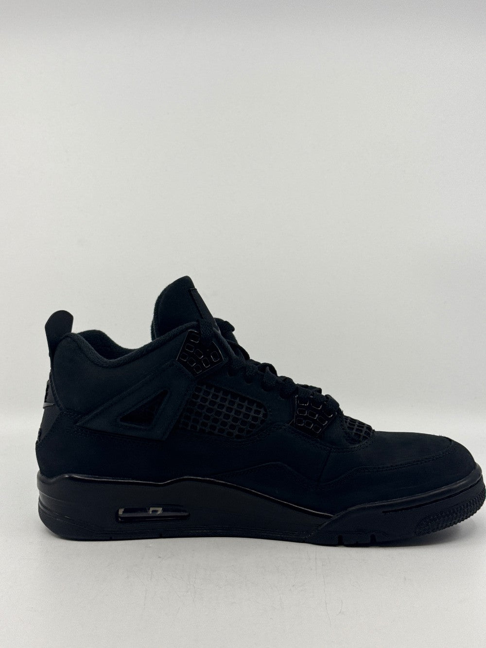 *USED* AJ 4 - BLACK CAT (2025)|42670